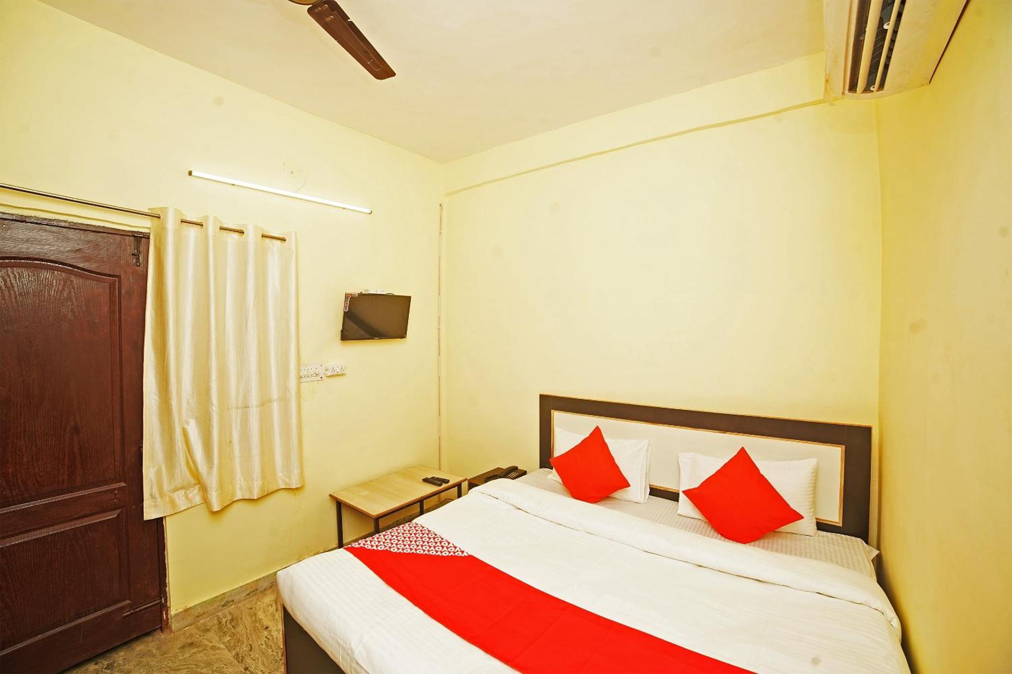 Hotel O Paras Guest House & Restaurant Haldwāni Dış mekan fotoğraf