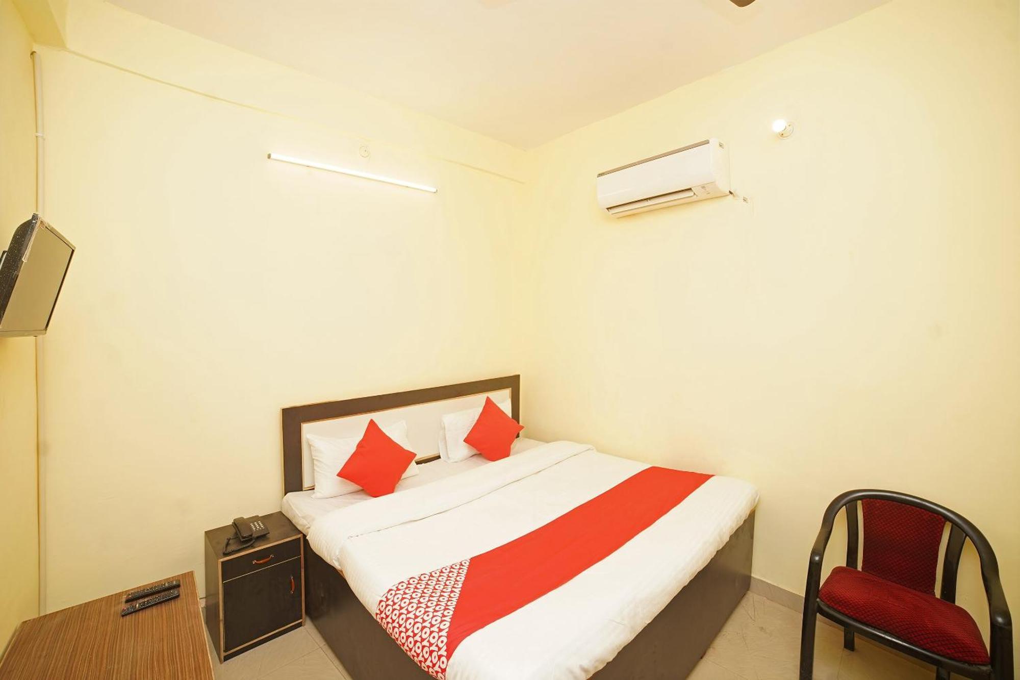 Hotel O Paras Guest House & Restaurant Haldwāni Dış mekan fotoğraf